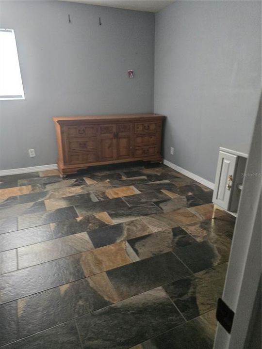 En Renta: $2,450 (3 camas, 2 baños, 1650 Pies cuadrados)
