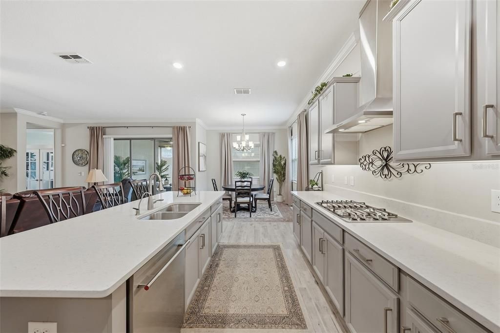 For Sale: $519,900 (3 beds, 2 baths, 2363 Square Feet)