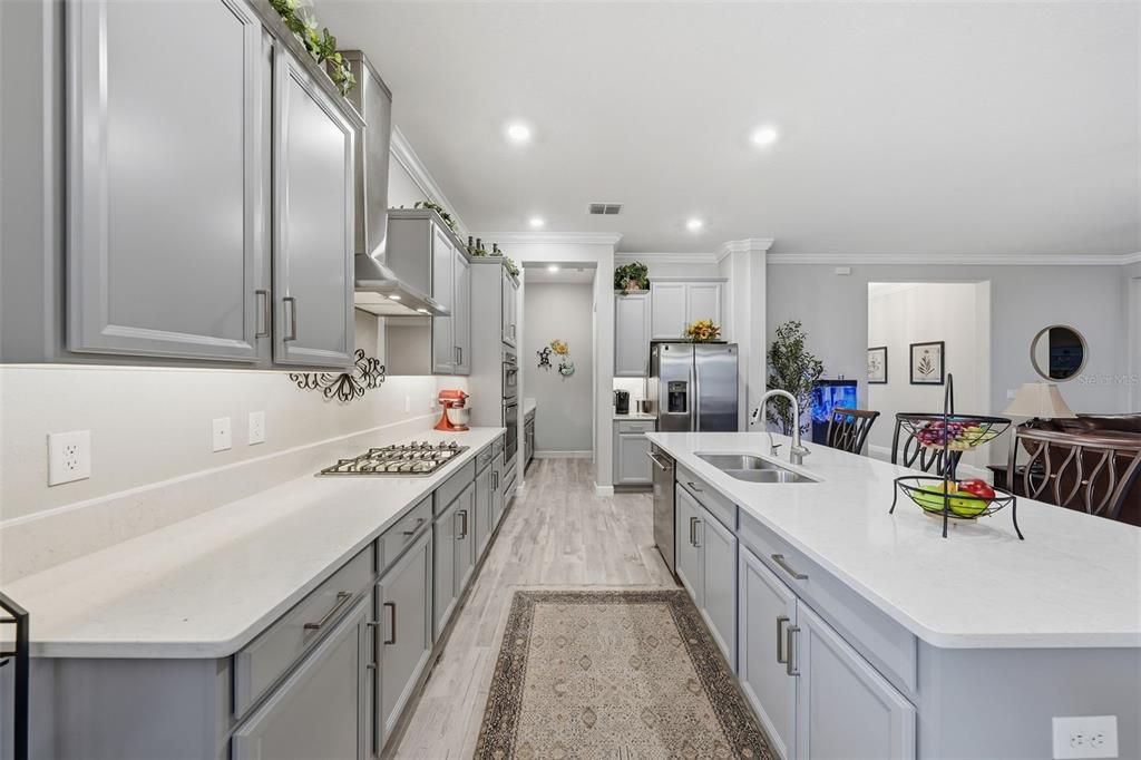 For Sale: $519,900 (3 beds, 2 baths, 2363 Square Feet)