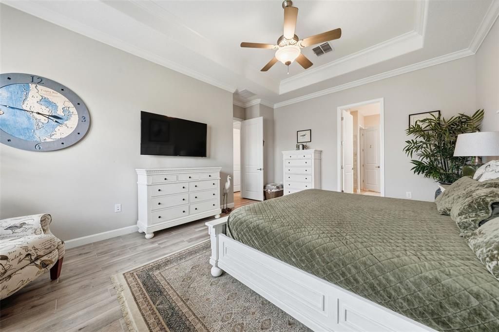 For Sale: $519,900 (3 beds, 2 baths, 2363 Square Feet)