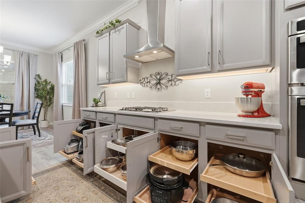 For Sale: $519,900 (3 beds, 2 baths, 2363 Square Feet)