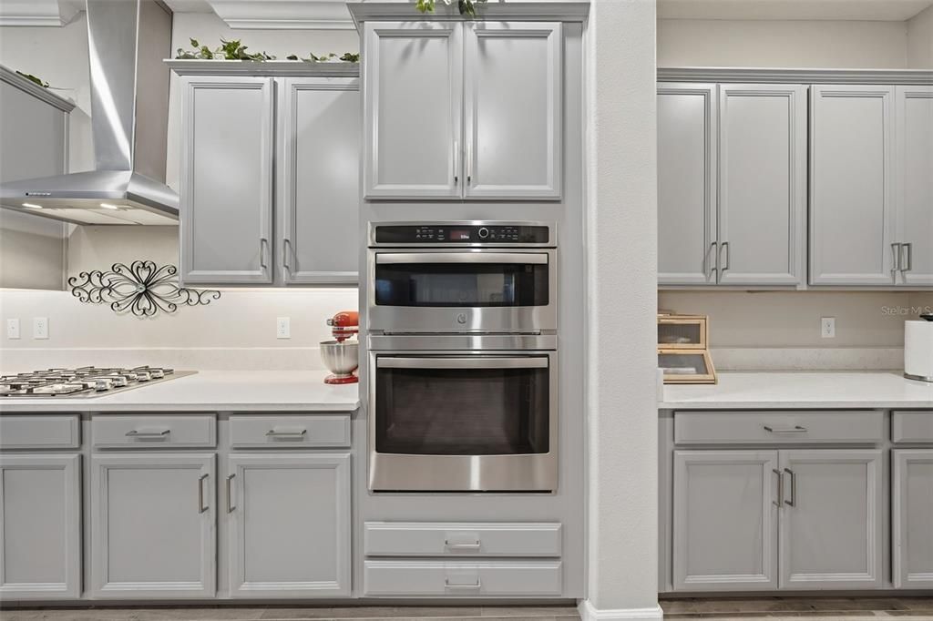 For Sale: $519,900 (3 beds, 2 baths, 2363 Square Feet)