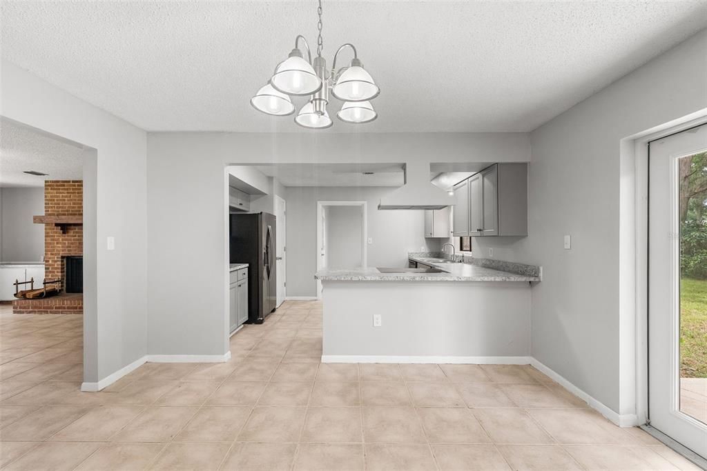 En Venta: $386,590 (4 camas, 2 baños, 1792 Pies cuadrados)