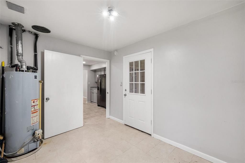 En Venta: $386,590 (4 camas, 2 baños, 1792 Pies cuadrados)