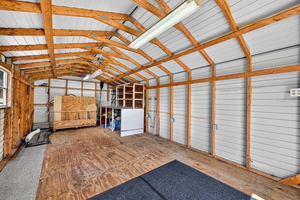 На продажу: $329,000 (2 спален, 1 ванн, 990 Квадратных фут)