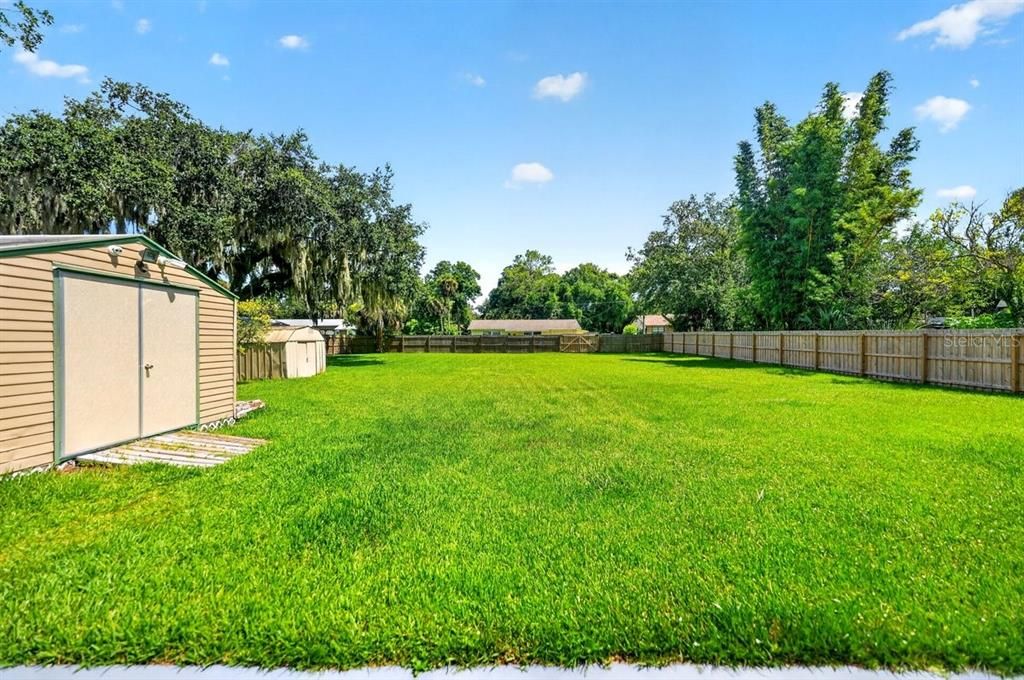 На продажу: $329,000 (2 спален, 1 ванн, 990 Квадратных фут)