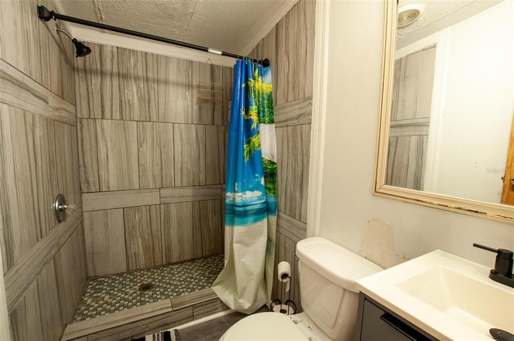 En Venta: $274,900 (4 camas, 2 baños, 1512 Pies cuadrados)