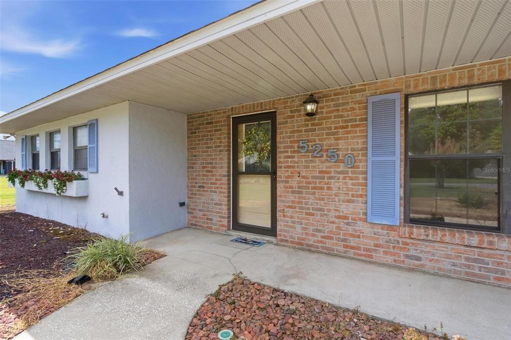 For Sale: $275,000 (3 beds, 2 baths, 1447 Square Feet)
