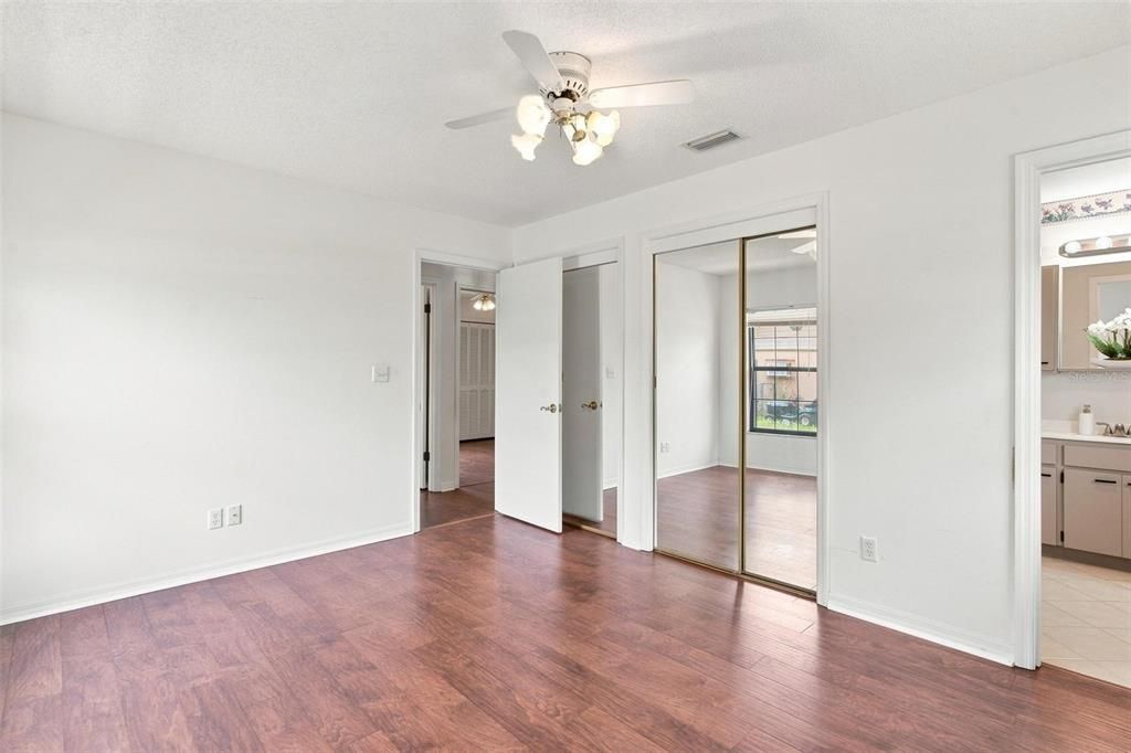 For Sale: $275,000 (3 beds, 2 baths, 1447 Square Feet)