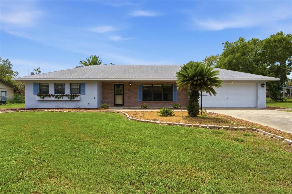 For Sale: $275,000 (3 beds, 2 baths, 1447 Square Feet)