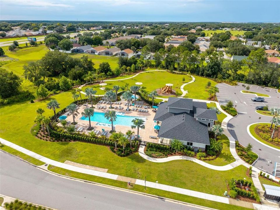 For Sale: $410,000 (4 beds, 2 baths, 1983 Square Feet)