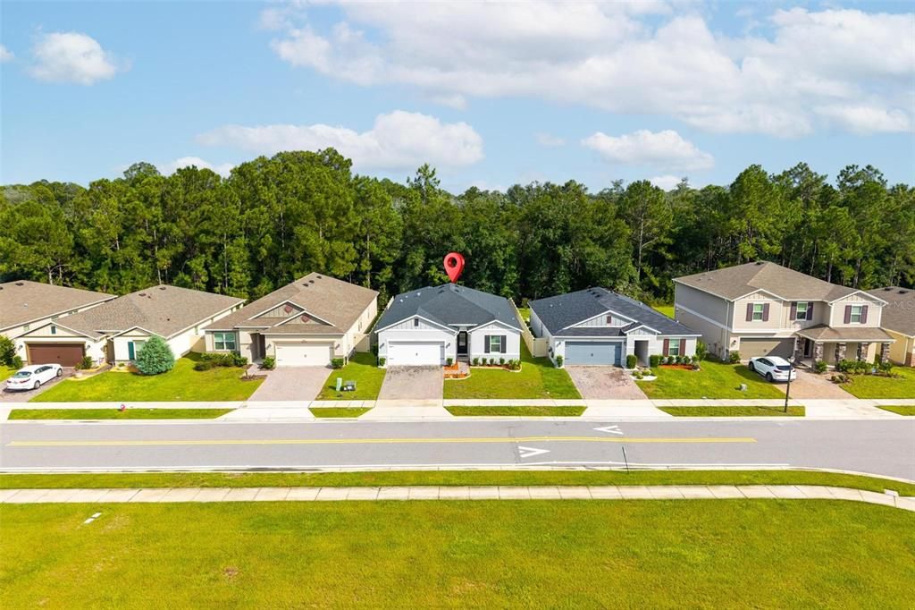 For Sale: $410,000 (4 beds, 2 baths, 1983 Square Feet)