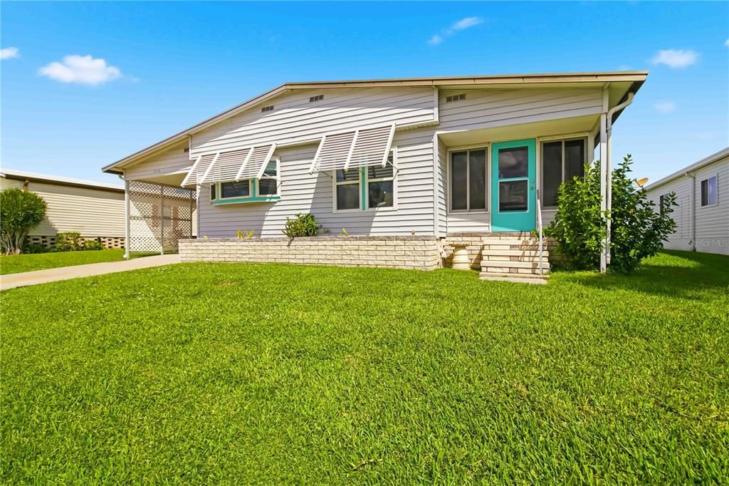 For Sale: $175,000 (2 beds, 2 baths, 1056 Square Feet)