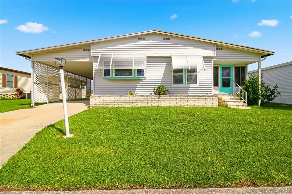 For Sale: $175,000 (2 beds, 2 baths, 1056 Square Feet)
