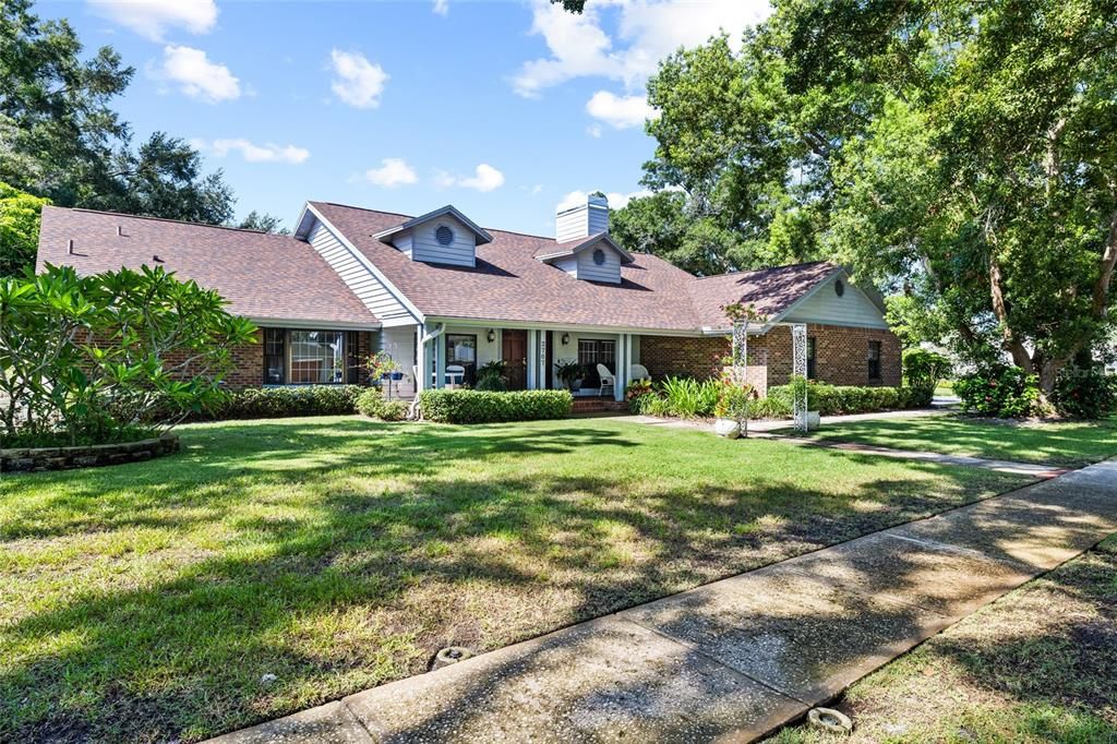 For Sale: $824,900 (4 beds, 3 baths, 2603 Square Feet)