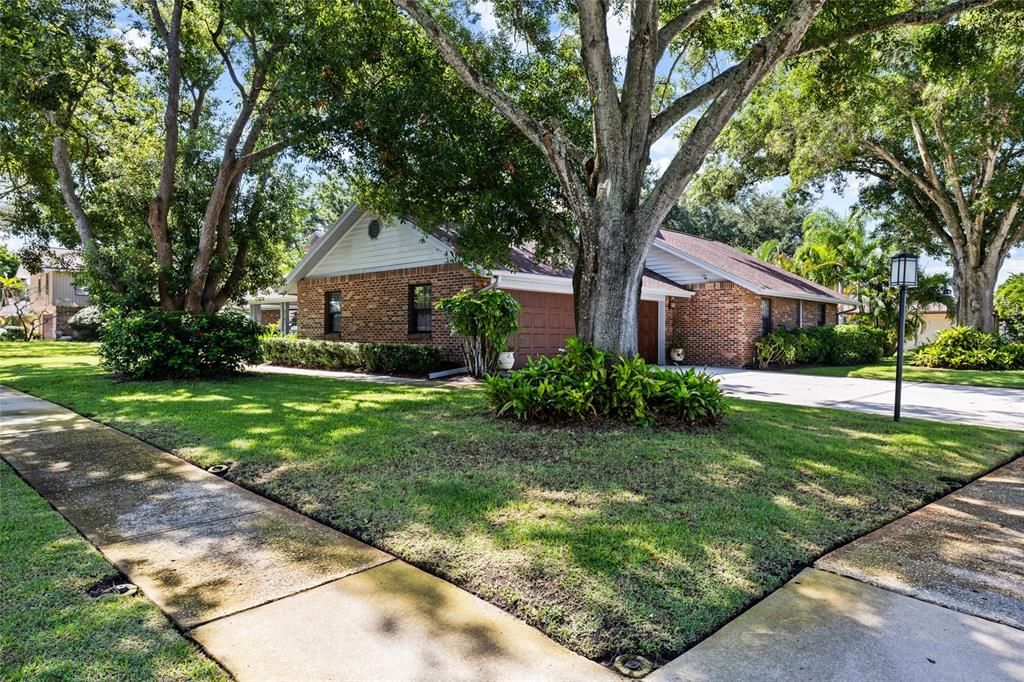 For Sale: $824,900 (4 beds, 3 baths, 2603 Square Feet)