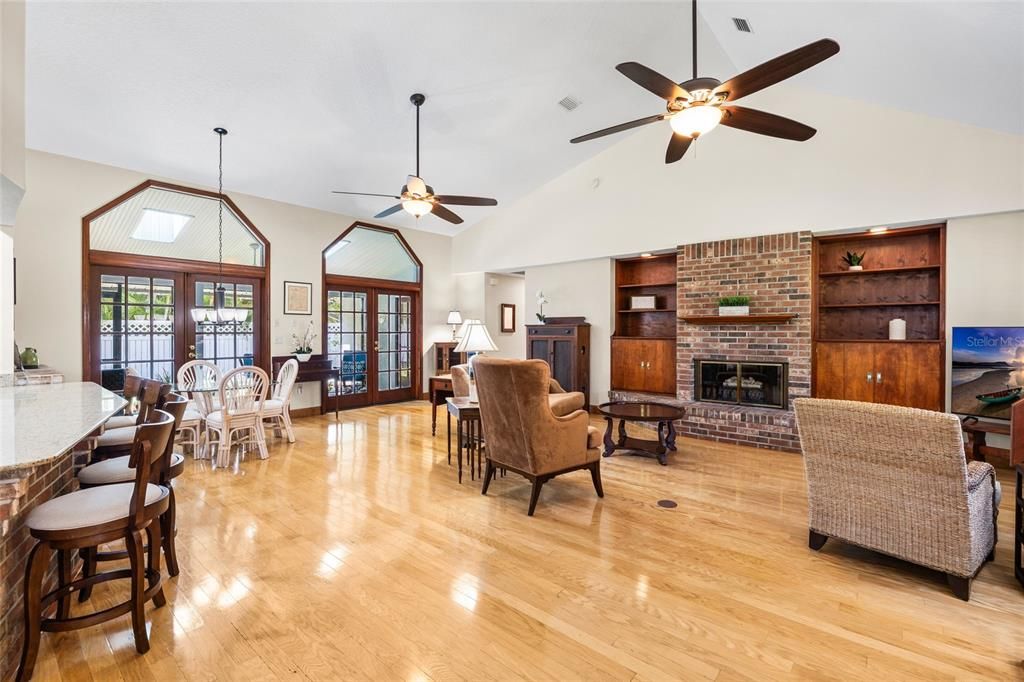 For Sale: $824,900 (4 beds, 3 baths, 2603 Square Feet)
