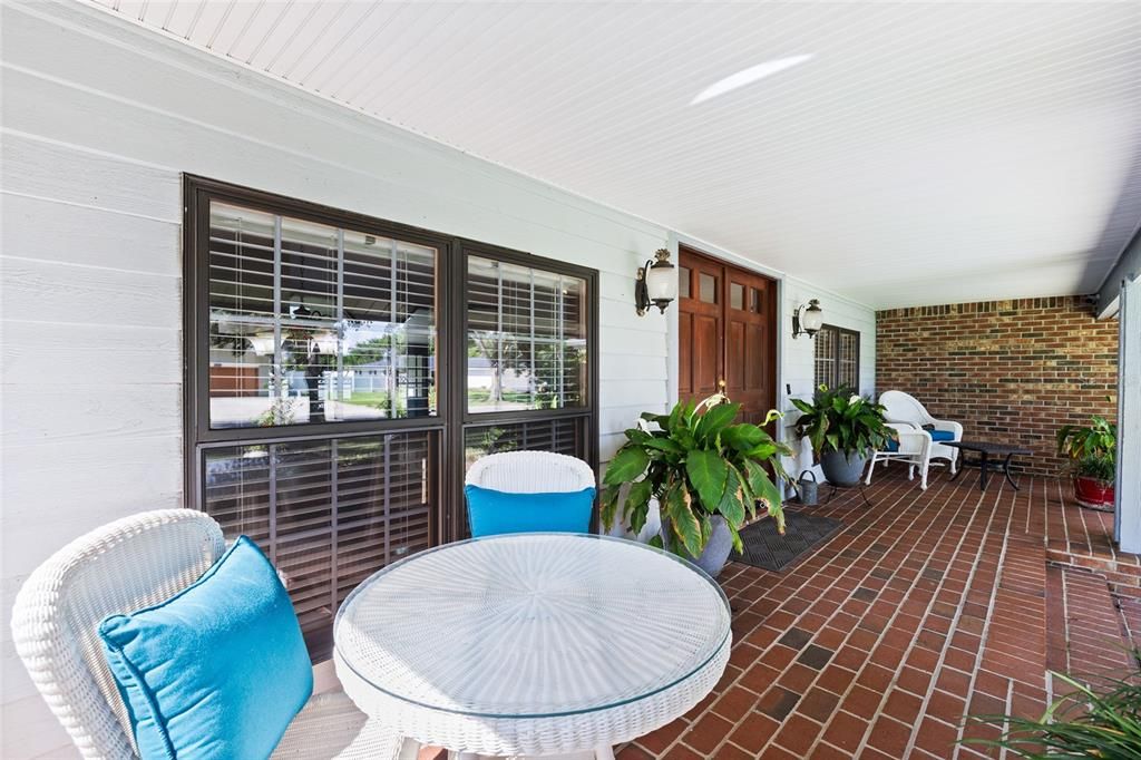 For Sale: $824,900 (4 beds, 3 baths, 2603 Square Feet)