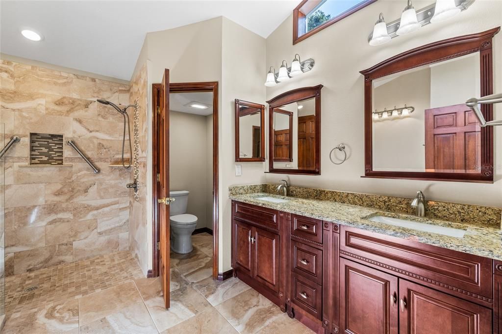 For Sale: $824,900 (4 beds, 3 baths, 2603 Square Feet)