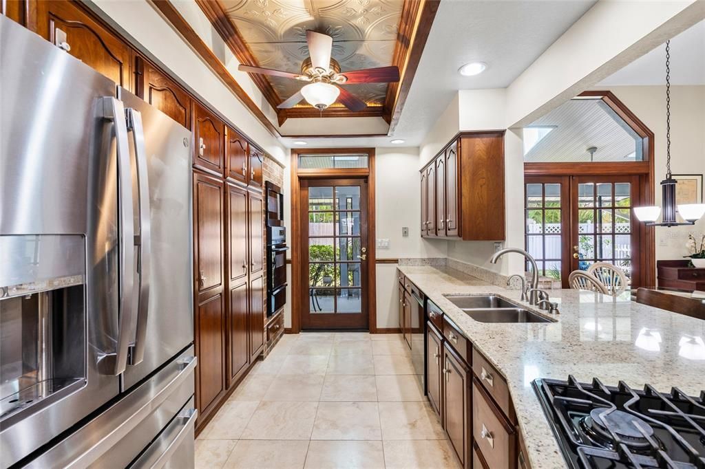 For Sale: $824,900 (4 beds, 3 baths, 2603 Square Feet)