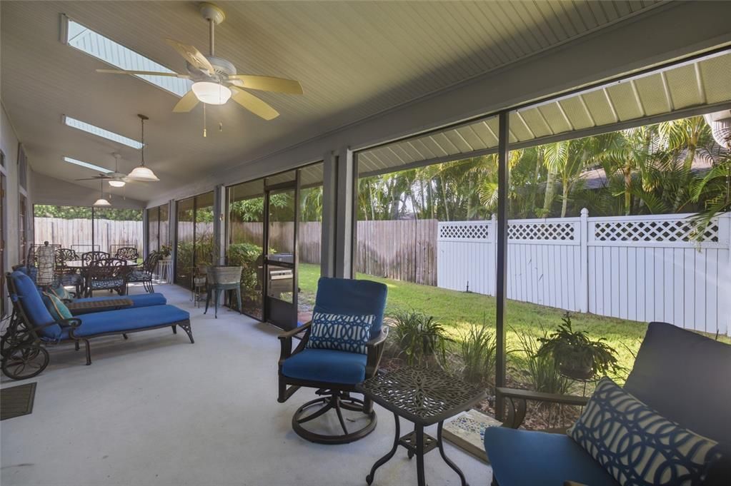 For Sale: $824,900 (4 beds, 3 baths, 2603 Square Feet)
