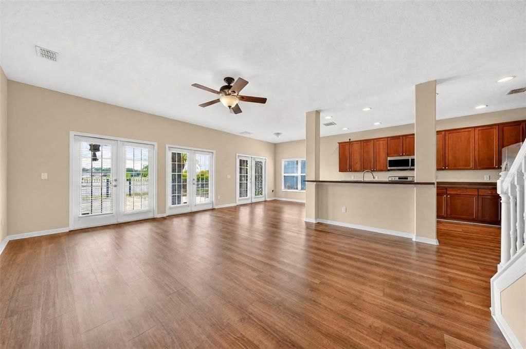 En Venta: $660,000 (4 camas, 4 baños, 3124 Pies cuadrados)