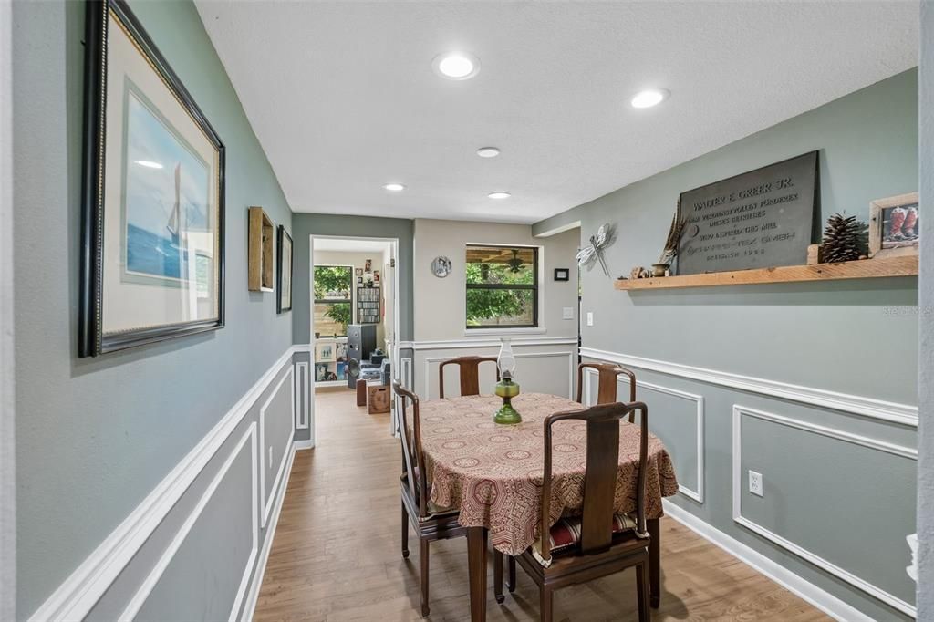 For Sale: $329,000 (3 beds, 2 baths, 1370 Square Feet)