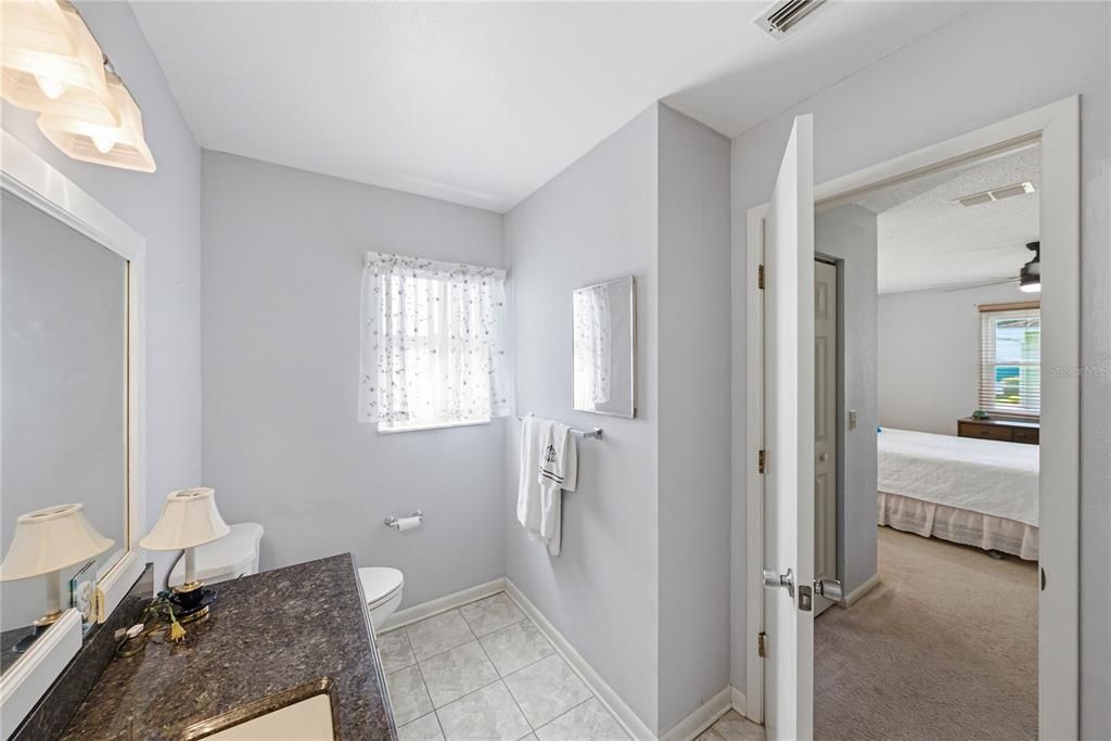 En Venta: $215,000 (2 camas, 2 baños, 1325 Pies cuadrados)