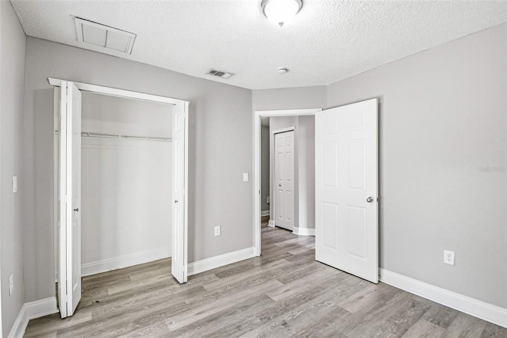 Active With Contract: $295,000 (3 beds, 2 baths, 1290 Square Feet)