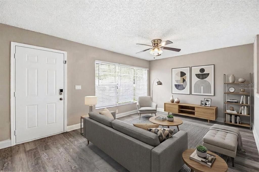 Active With Contract: $295,000 (3 beds, 2 baths, 1290 Square Feet)