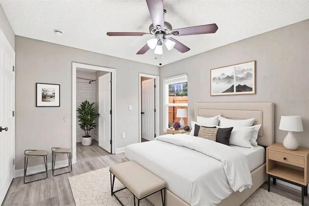 Active With Contract: $295,000 (3 beds, 2 baths, 1290 Square Feet)