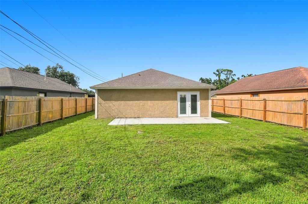 Active With Contract: $295,000 (3 beds, 2 baths, 1290 Square Feet)