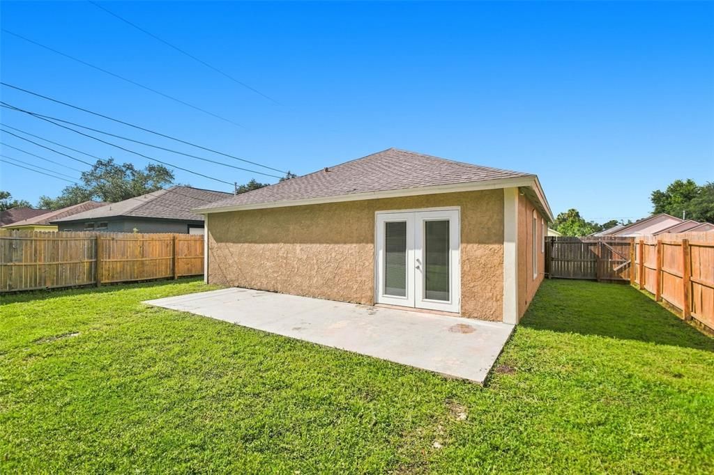 Active With Contract: $295,000 (3 beds, 2 baths, 1290 Square Feet)