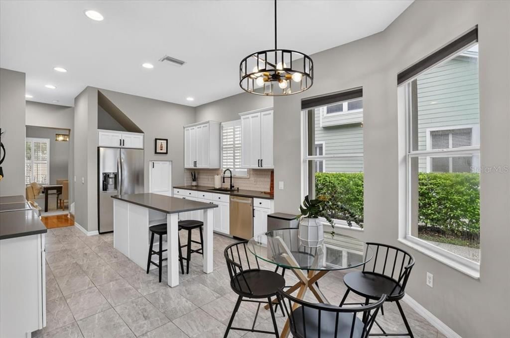 For Sale: $1,150,000 (5 beds, 4 baths, 3569 Square Feet)