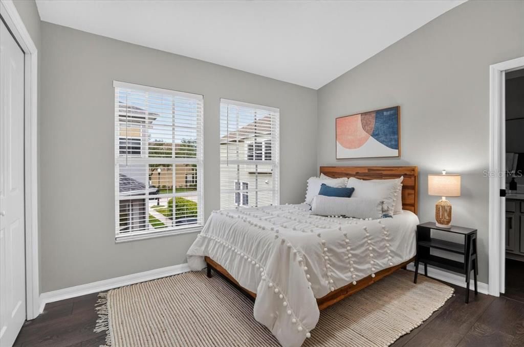 For Sale: $1,150,000 (5 beds, 4 baths, 3569 Square Feet)