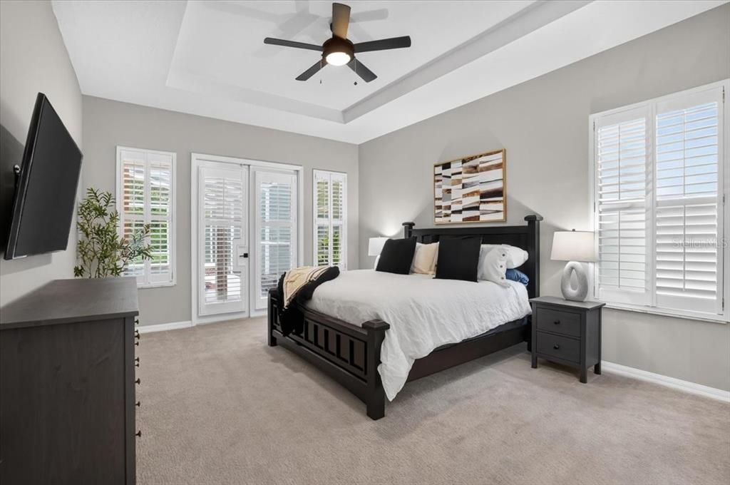 For Sale: $1,150,000 (5 beds, 4 baths, 3569 Square Feet)