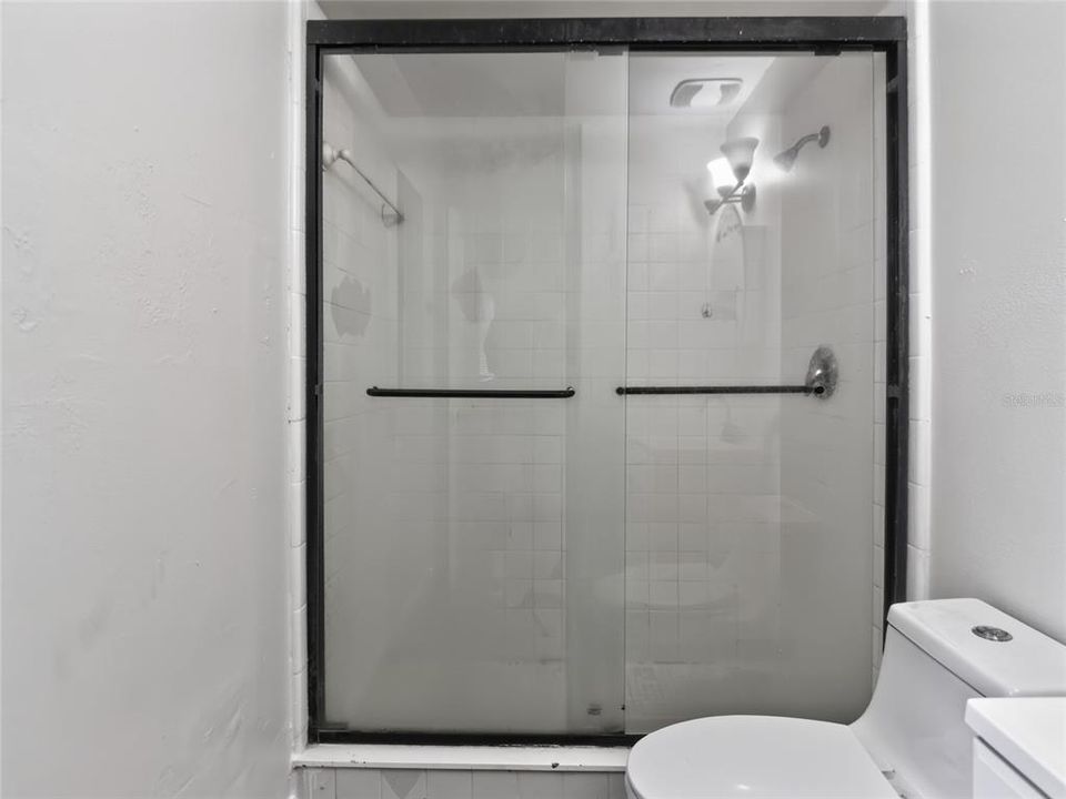 В аренду: $1,950 (3 спален, 2 ванн, 1050 Квадратных фут)