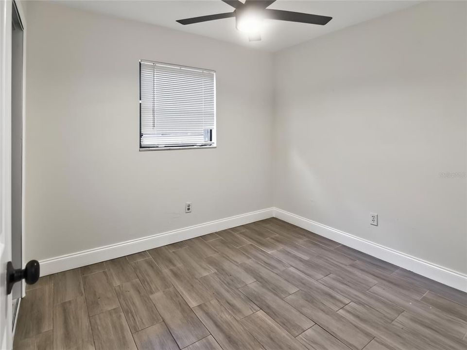 В аренду: $1,950 (3 спален, 2 ванн, 1050 Квадратных фут)