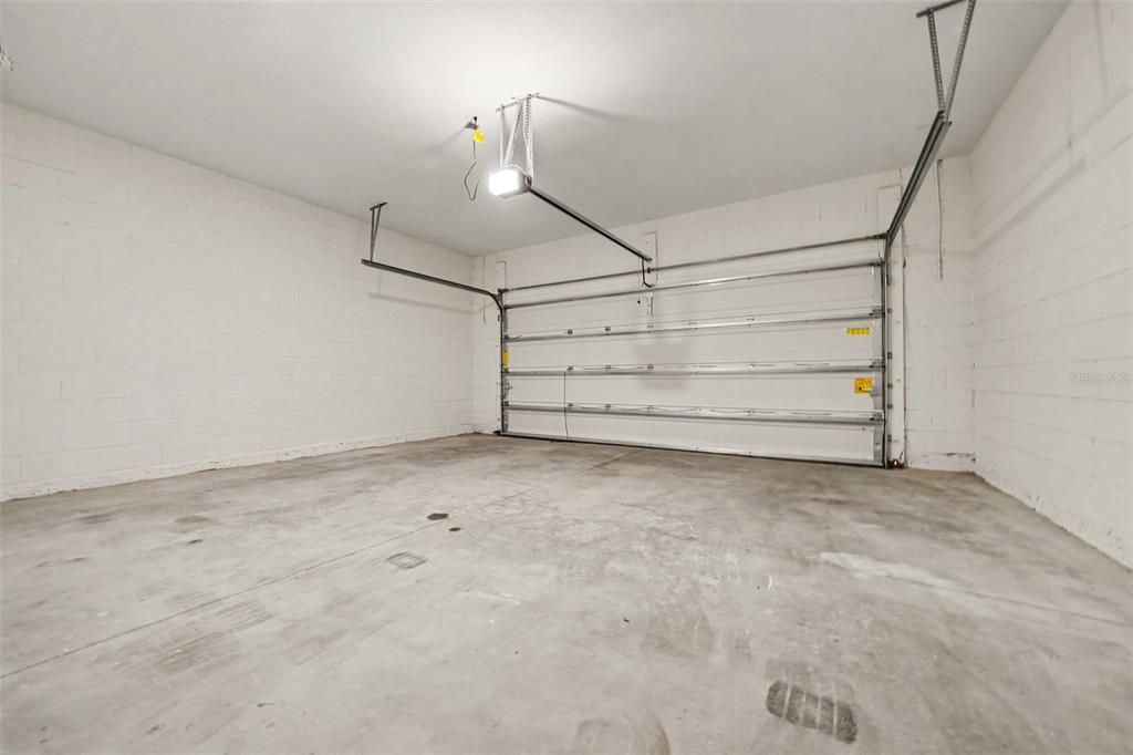 En Venta: $375,000 (4 camas, 2 baños, 1852 Pies cuadrados)
