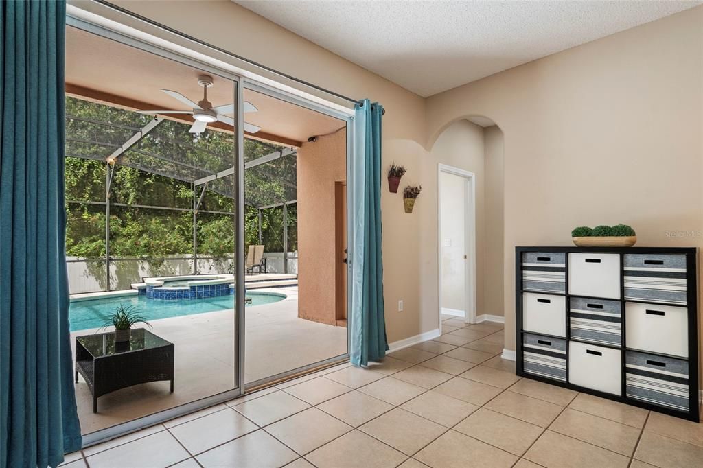 For Sale: $625,000 (5 beds, 3 baths, 3474 Square Feet)
