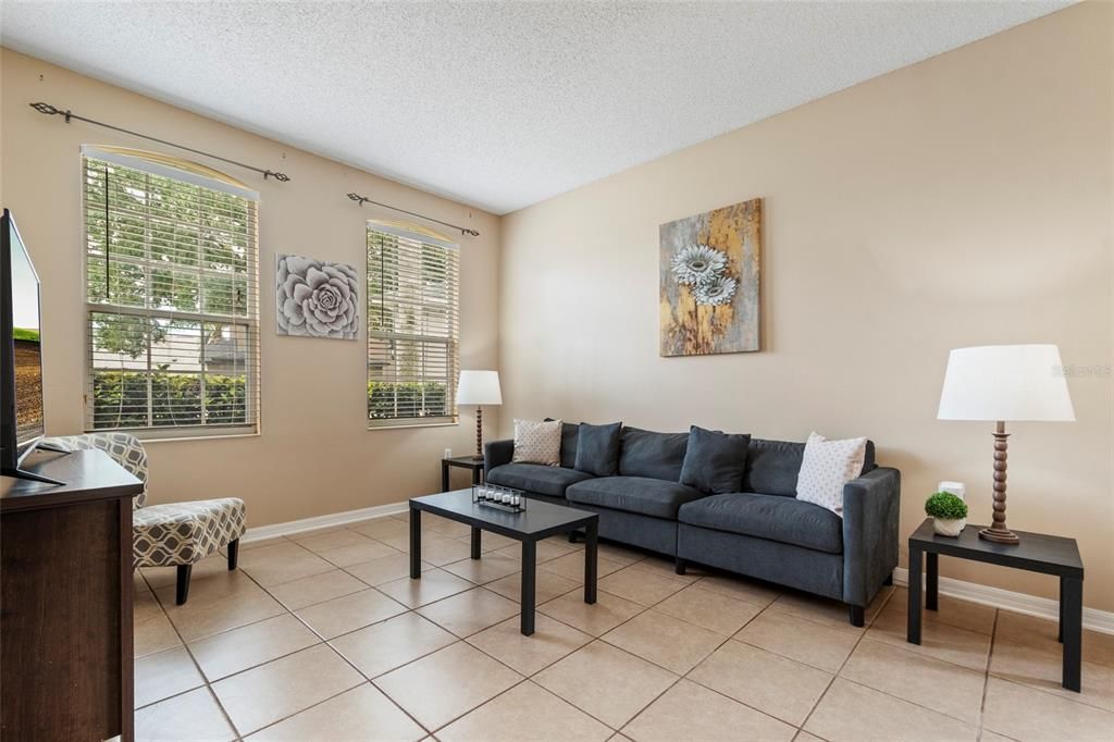 For Sale: $625,000 (5 beds, 3 baths, 3474 Square Feet)