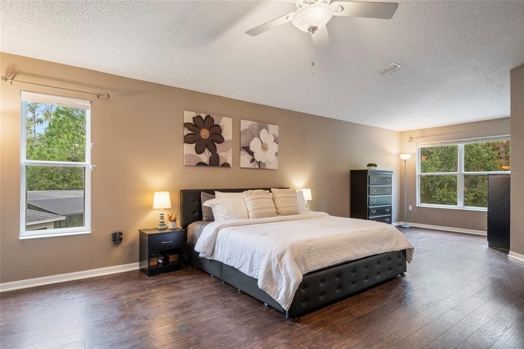 For Sale: $625,000 (5 beds, 3 baths, 3474 Square Feet)