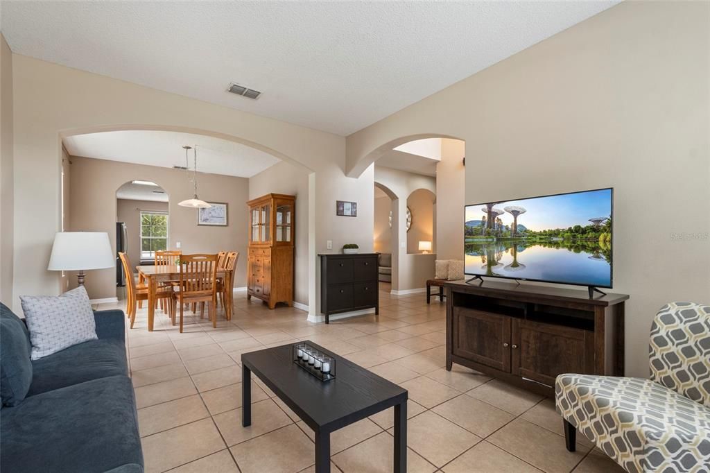 For Sale: $625,000 (5 beds, 3 baths, 3474 Square Feet)