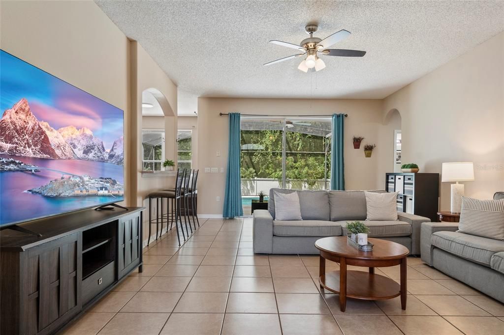 For Sale: $625,000 (5 beds, 3 baths, 3474 Square Feet)