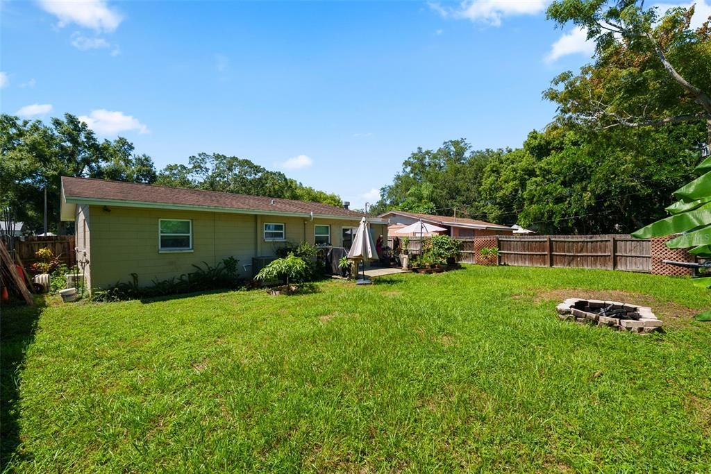 For Sale: $345,000 (3 beds, 2 baths, 1200 Square Feet)
