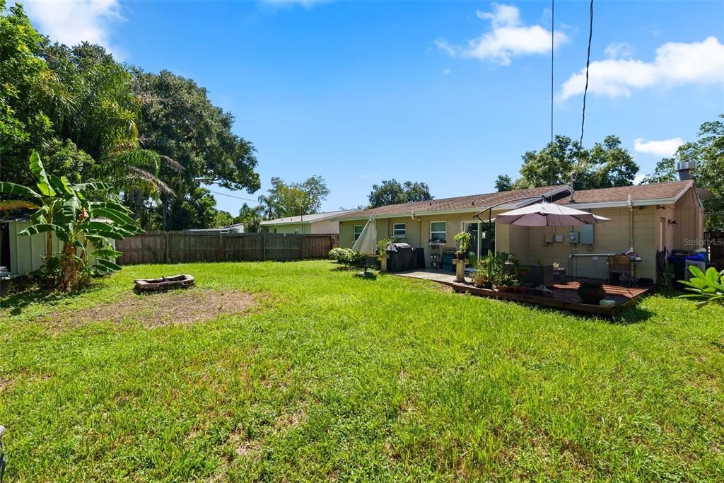 For Sale: $345,000 (3 beds, 2 baths, 1200 Square Feet)