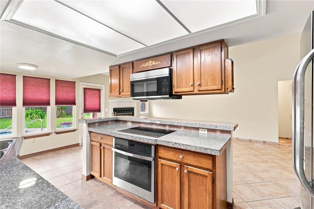 For Sale: $330,000 (3 beds, 2 baths, 1804 Square Feet)