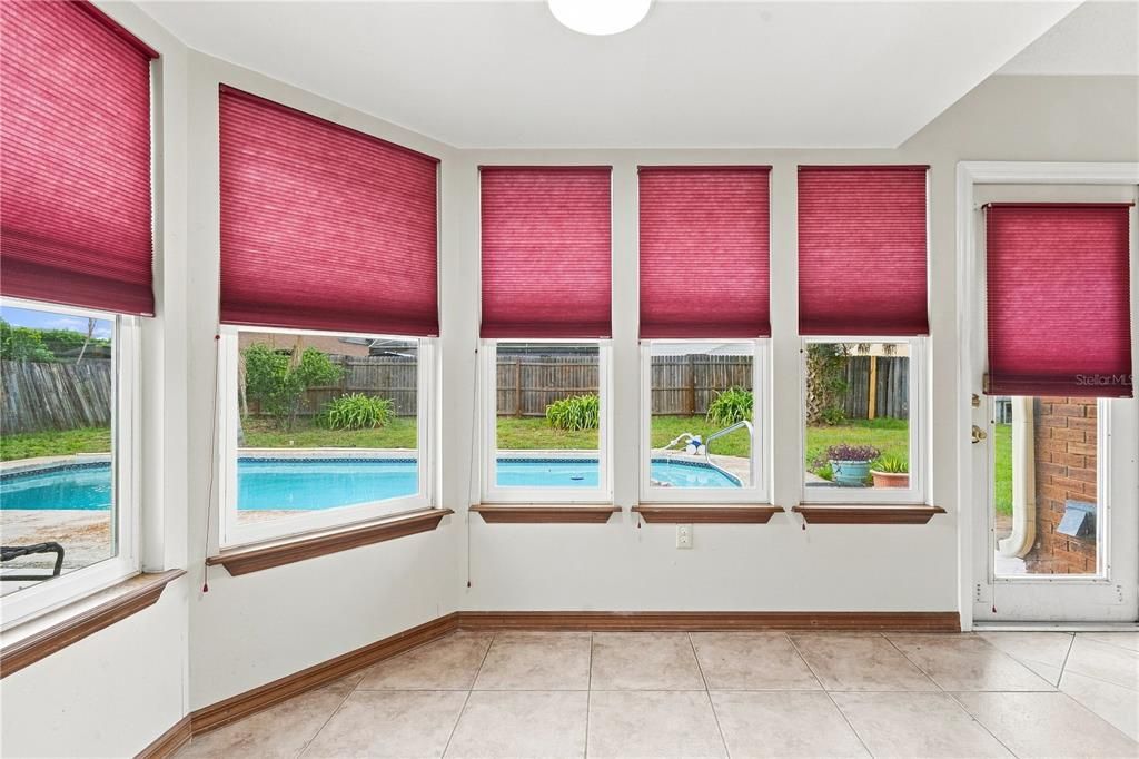 For Sale: $330,000 (3 beds, 2 baths, 1804 Square Feet)