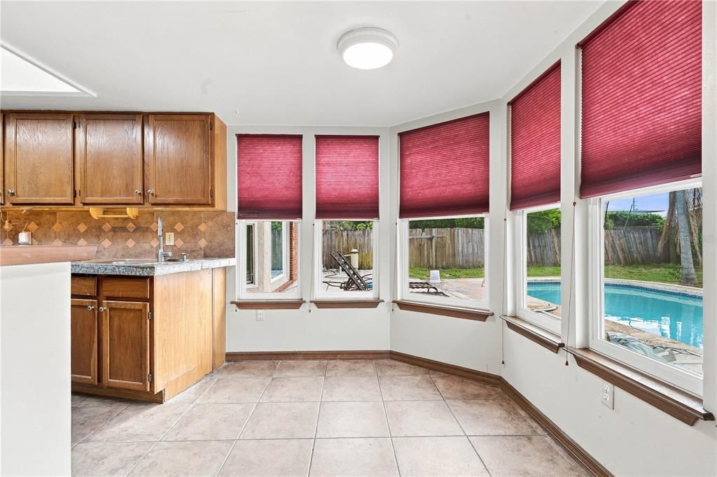 For Sale: $330,000 (3 beds, 2 baths, 1804 Square Feet)