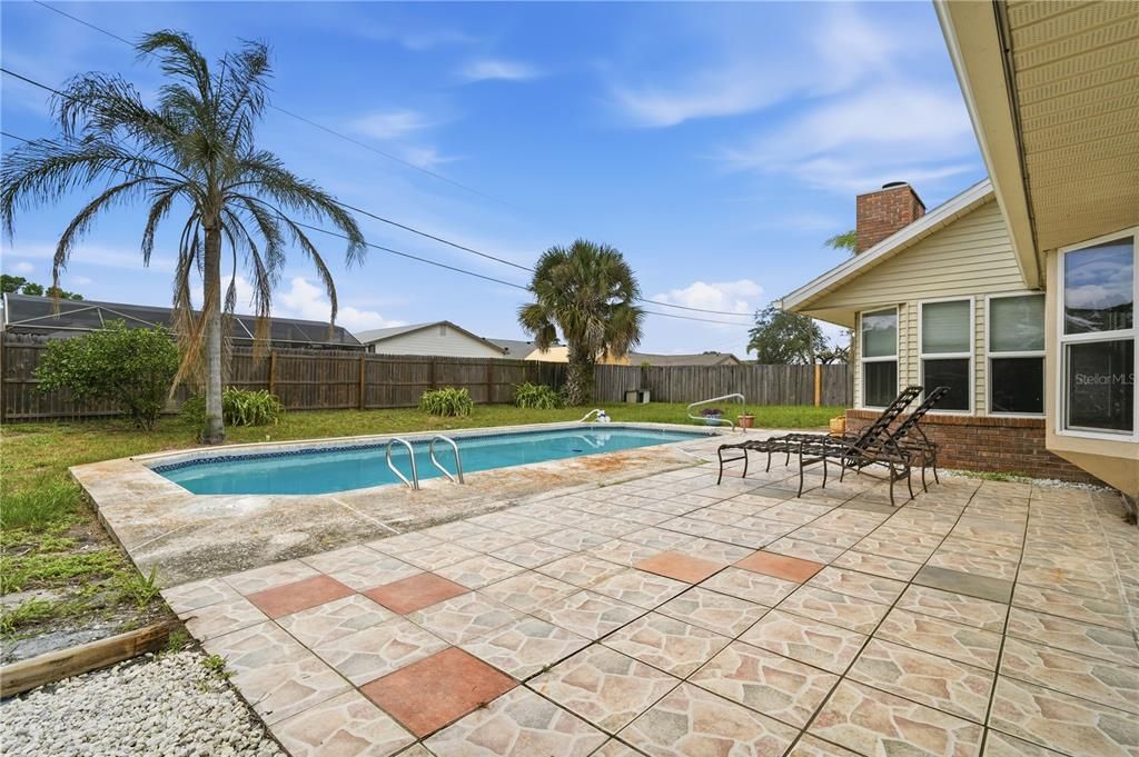 For Sale: $330,000 (3 beds, 2 baths, 1804 Square Feet)